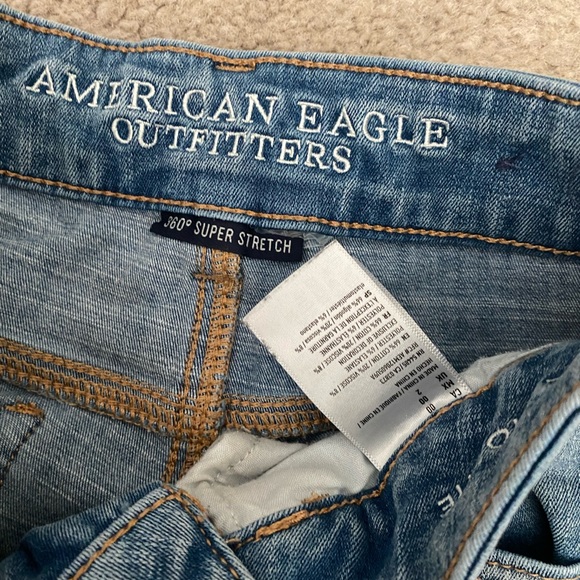 American eagle distressed shorts. - Picture 4 of 5